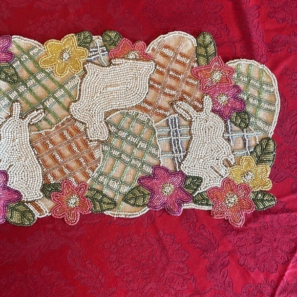 Brand New Colorful 36" Easter Bunnies Eggs Floral Spring Beaded Table Runner - Picture 5 of 13